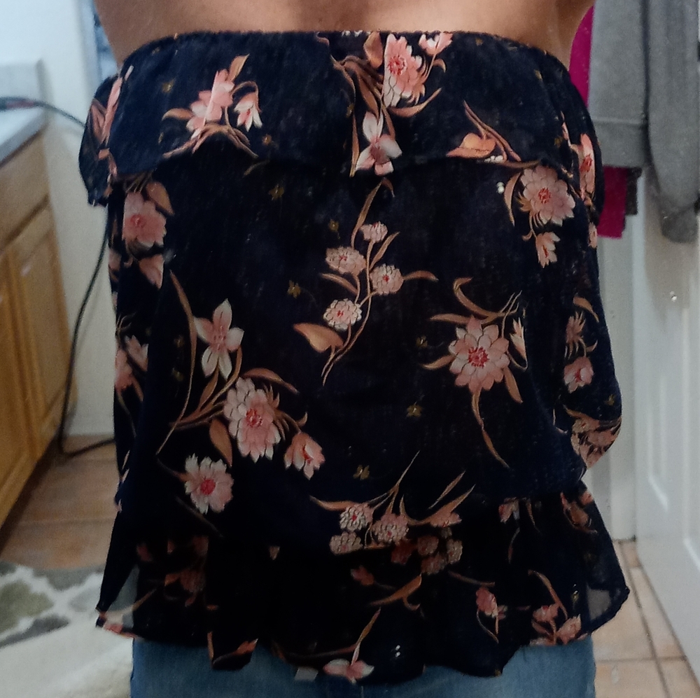 Boho Chic   Lightweight,softfloral Halter Med